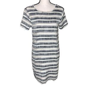 Zara
Basic Cream and Black Tweed Fringed Shift Dress